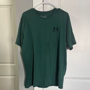 Under Armour Men's Dark Green Short Sleeve Tee